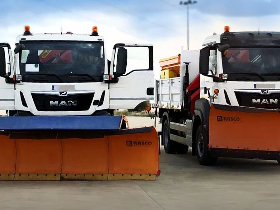 MAN TGS quitanieves